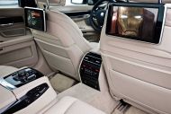 TOUCH-SCREEN WiFi 10.5 HEADREST SYSTEM (with DVD player)
